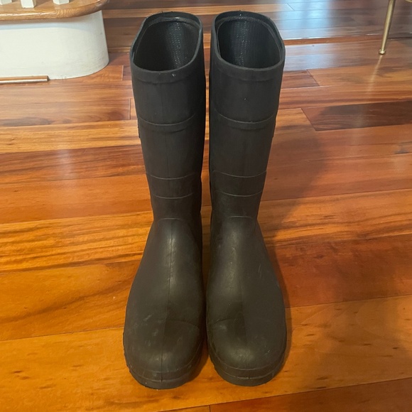 Genfoot Inc. Black Steel Toe Slip Resistant Rubber Safety Boots SIZE: 11 - Picture 5 of 8